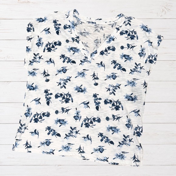 Lucky Brand Tops - NWT Lucky Brand Floral V-Neck Slub Knit Tee Blue White Cotton Modal Small